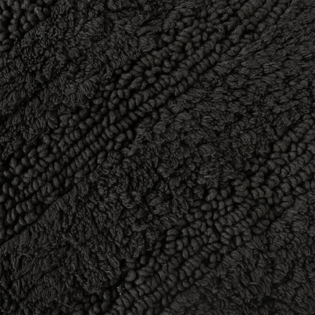 Tufted V Striped Grey Bathmat and Contour set