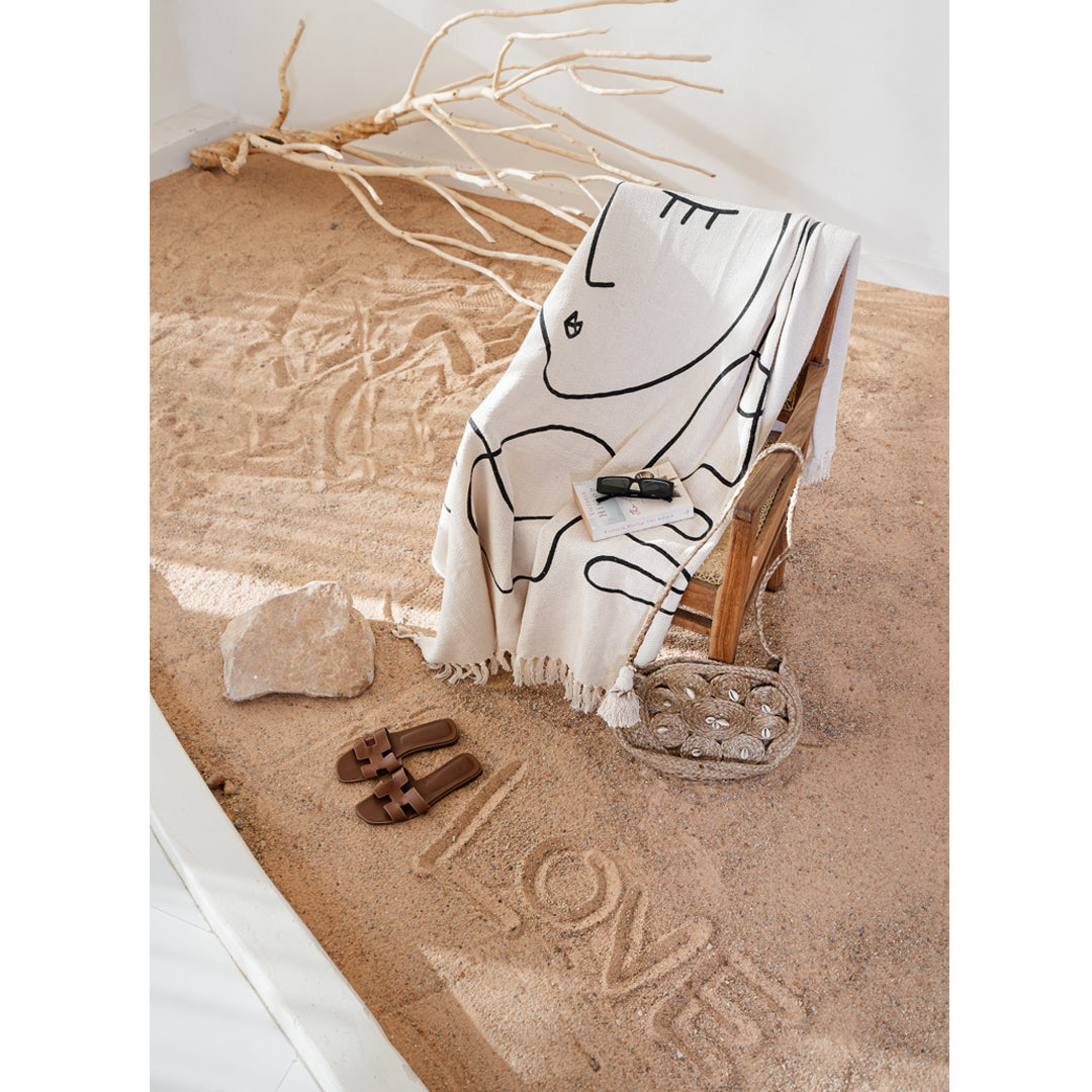 Printed Women Face Woven Throw White - Sashaaworld