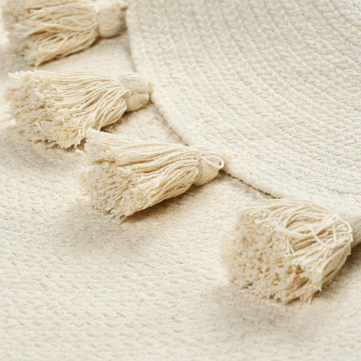 Cotton Braided Rug with Tassels (Reversible)