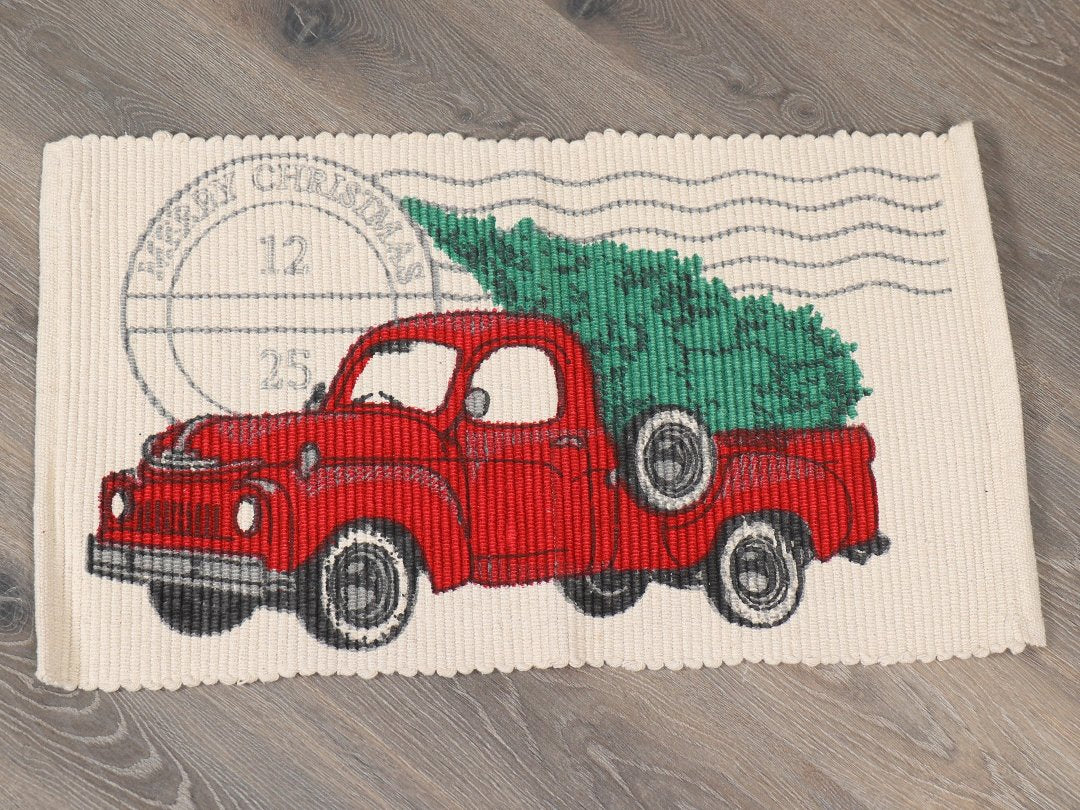 Red Truck Christmas Tree Rug -  sashaaworld