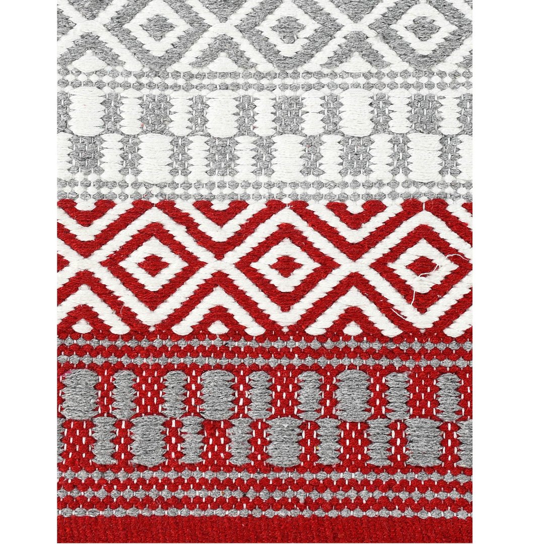 Handwoven Red  Accent Rug - Sashaa World