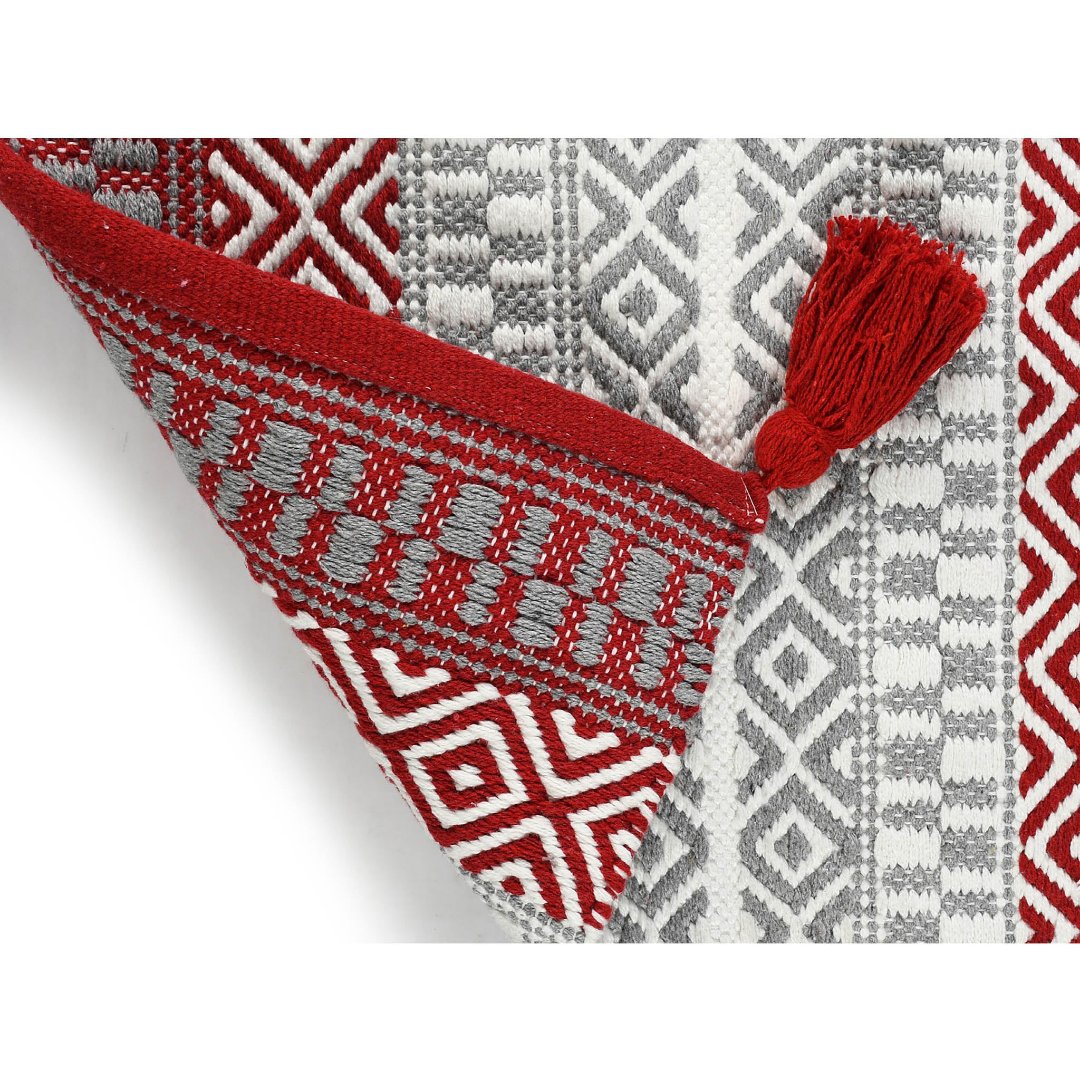 Handwoven Red  Accent Rug - Sashaa World