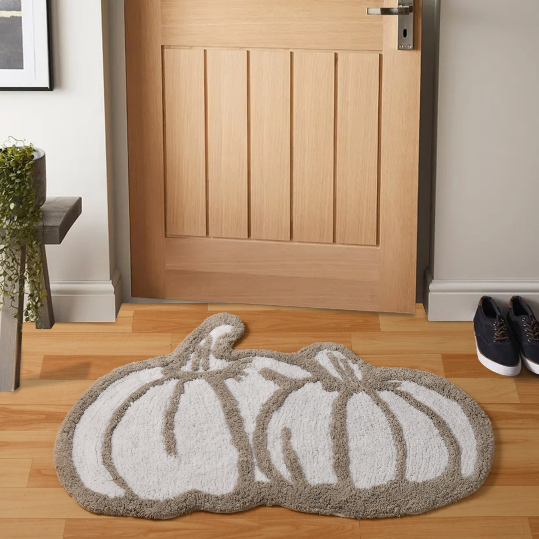 Pumpkin Shaped Tufted Bathmat
