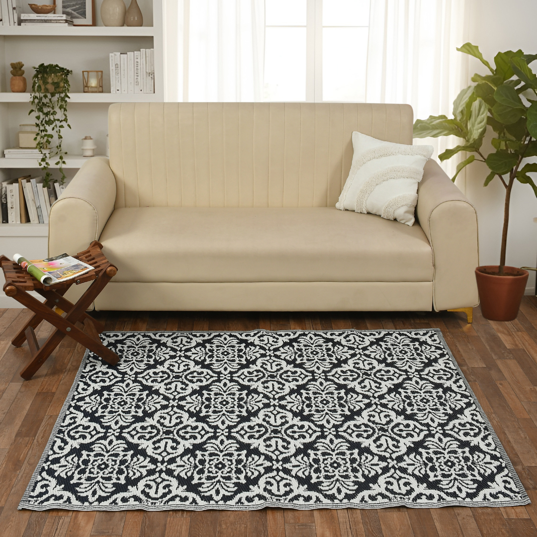 Reversible Blue and White Geometric Carpet