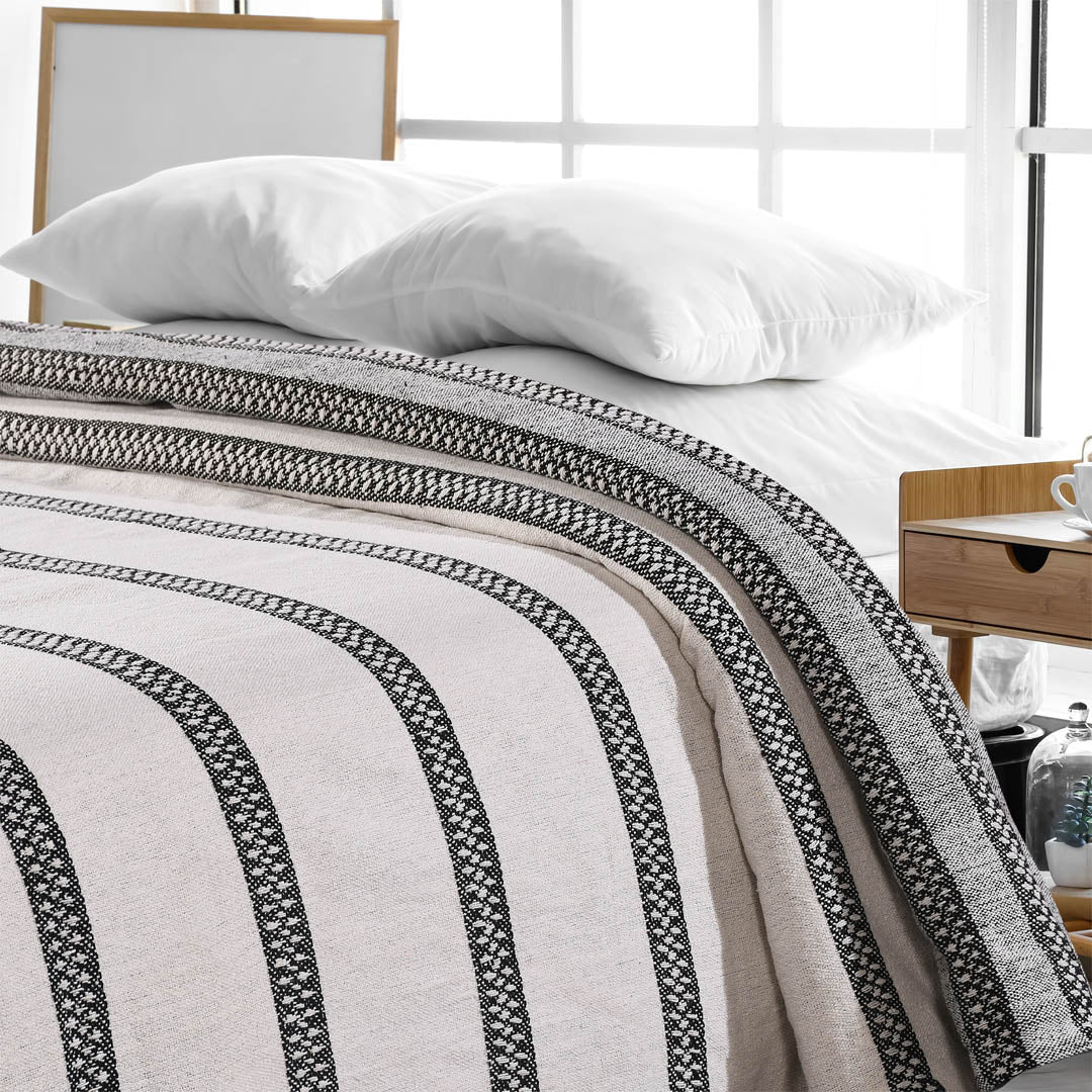 Striped Black & White Cotton Bedcover- Sashaaworld
