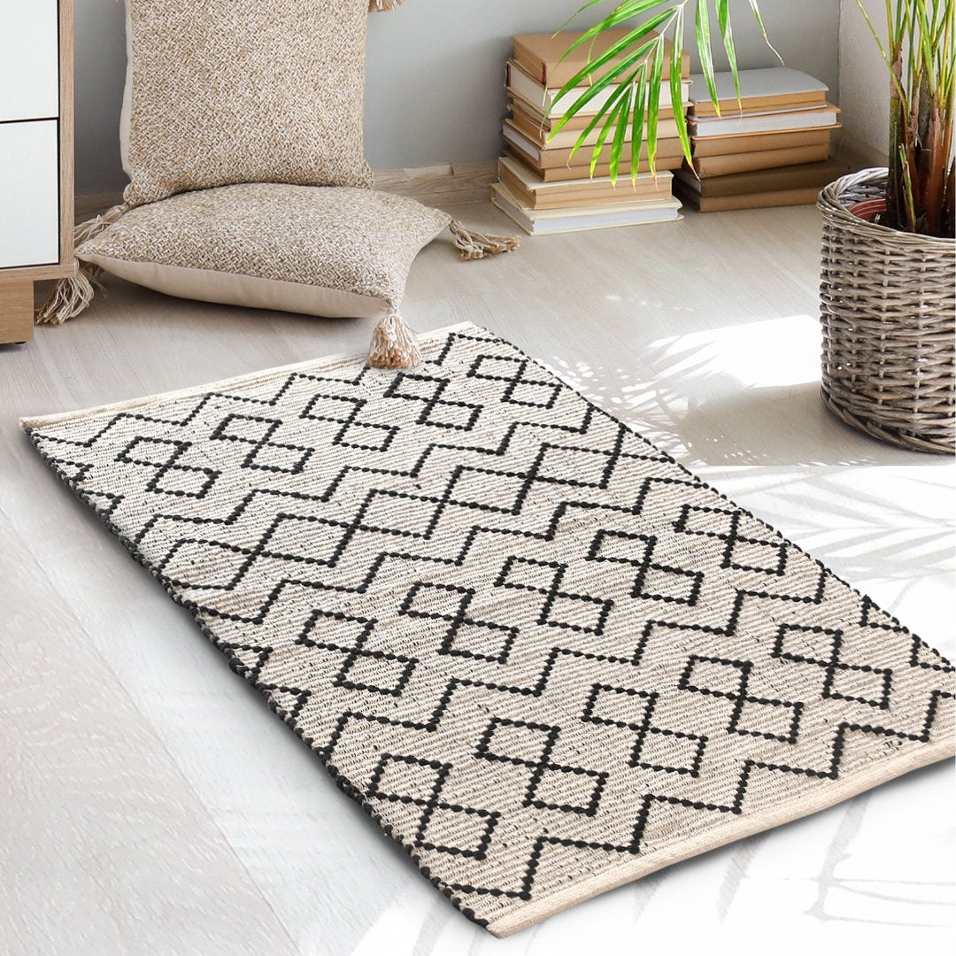 Diamond and Chevron Pattern Cotton Rug Black & Beige - Sashaa World