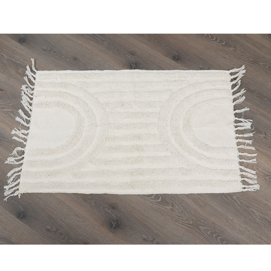 Cotton Tufted Rug in Ivory - Sashaa World