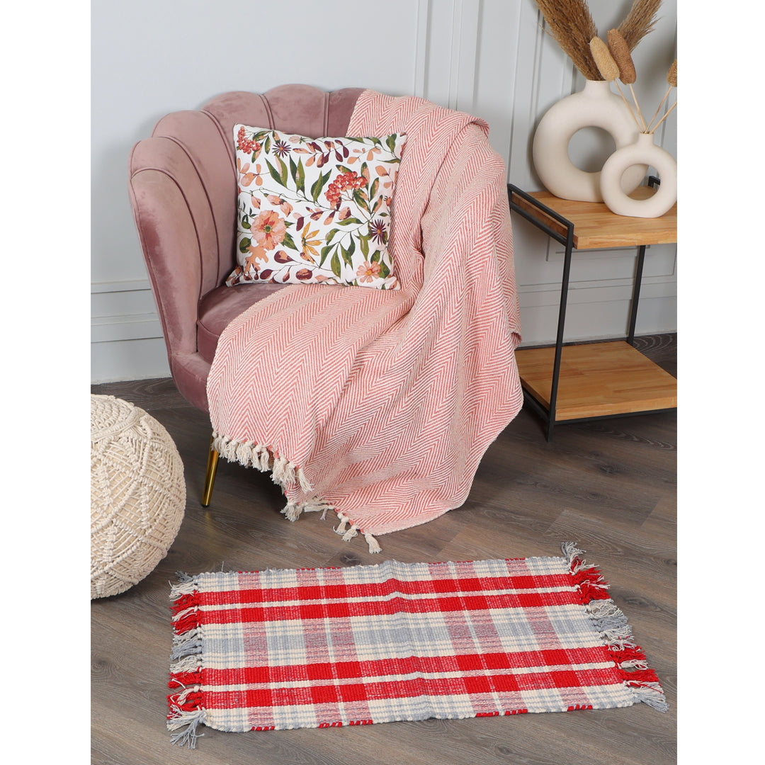Red & White Check Rug - Sashaaworld