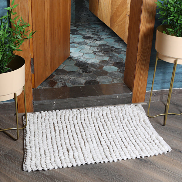 Bubble Bathmat - White- sashaa world