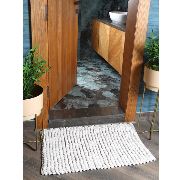 Bubble Bathmat - White- sashaa world