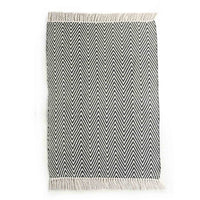 Reversible Rug with Tassels