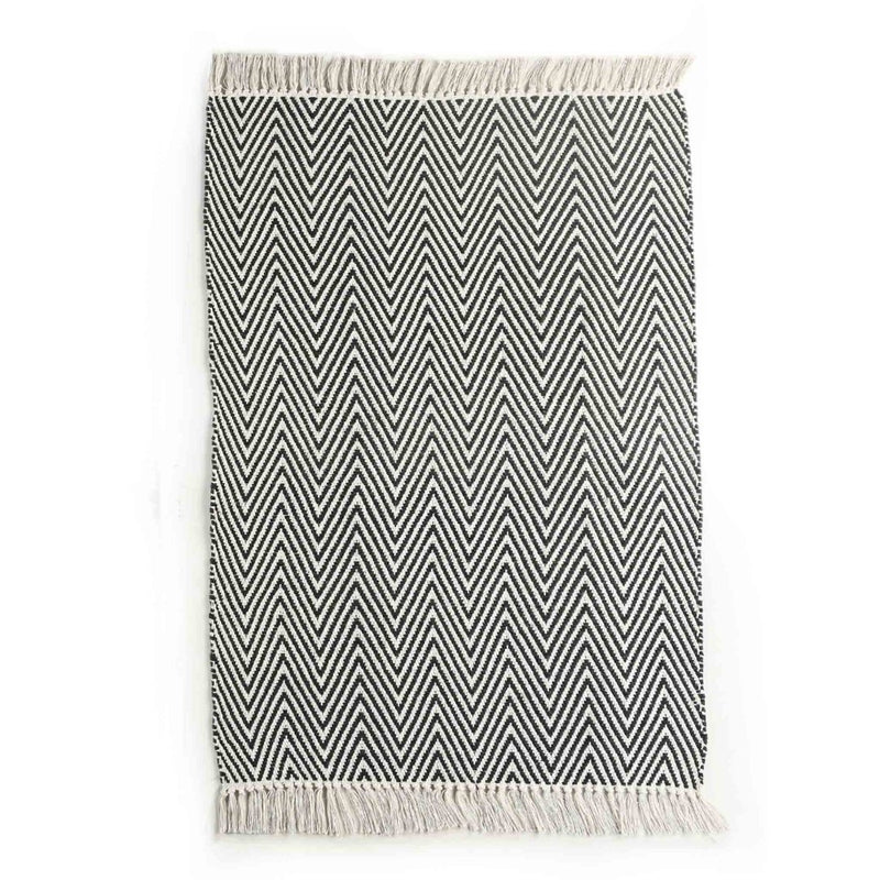 Reversible Rug with Tassels