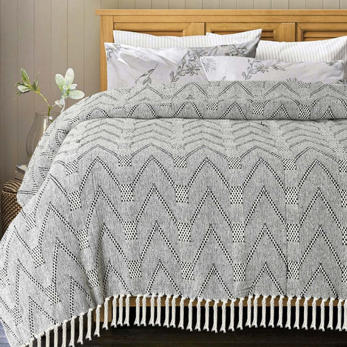 Zig Zag Cotton Throw Bedcover- sashaaworld